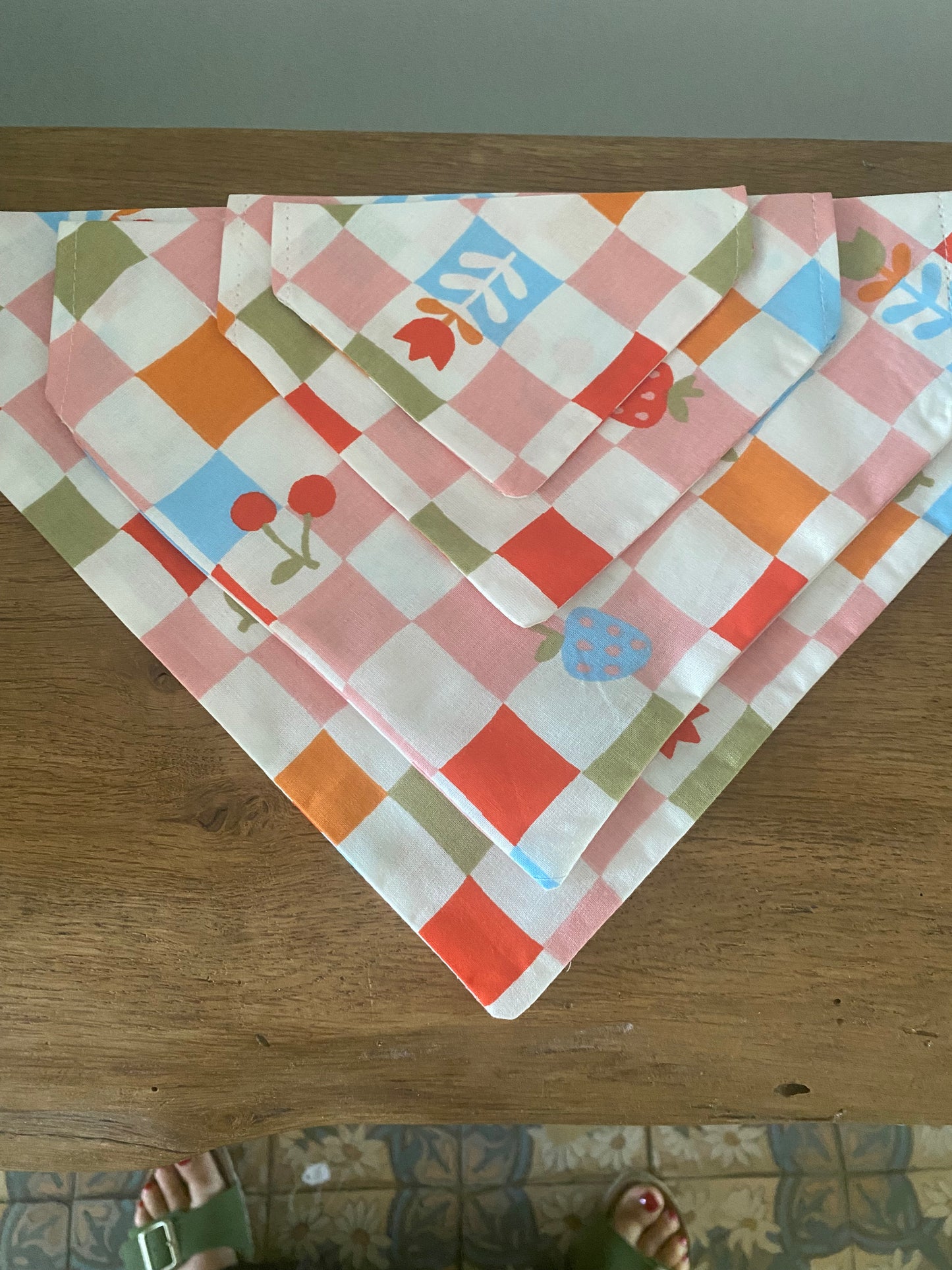 Le Bandana Parfait pour Votre Chien carreaux motifs