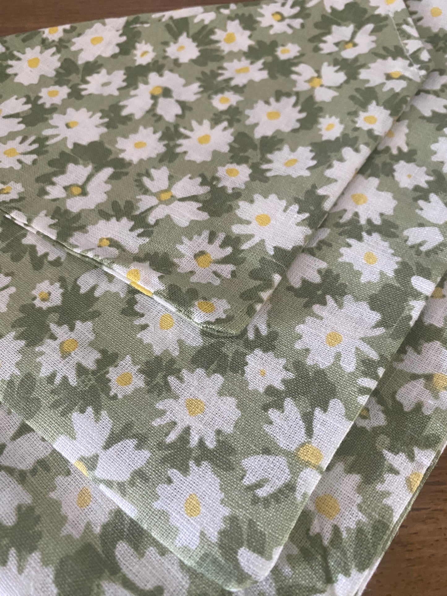 Le Bandana Parfait pour Votre Chien paquerettes