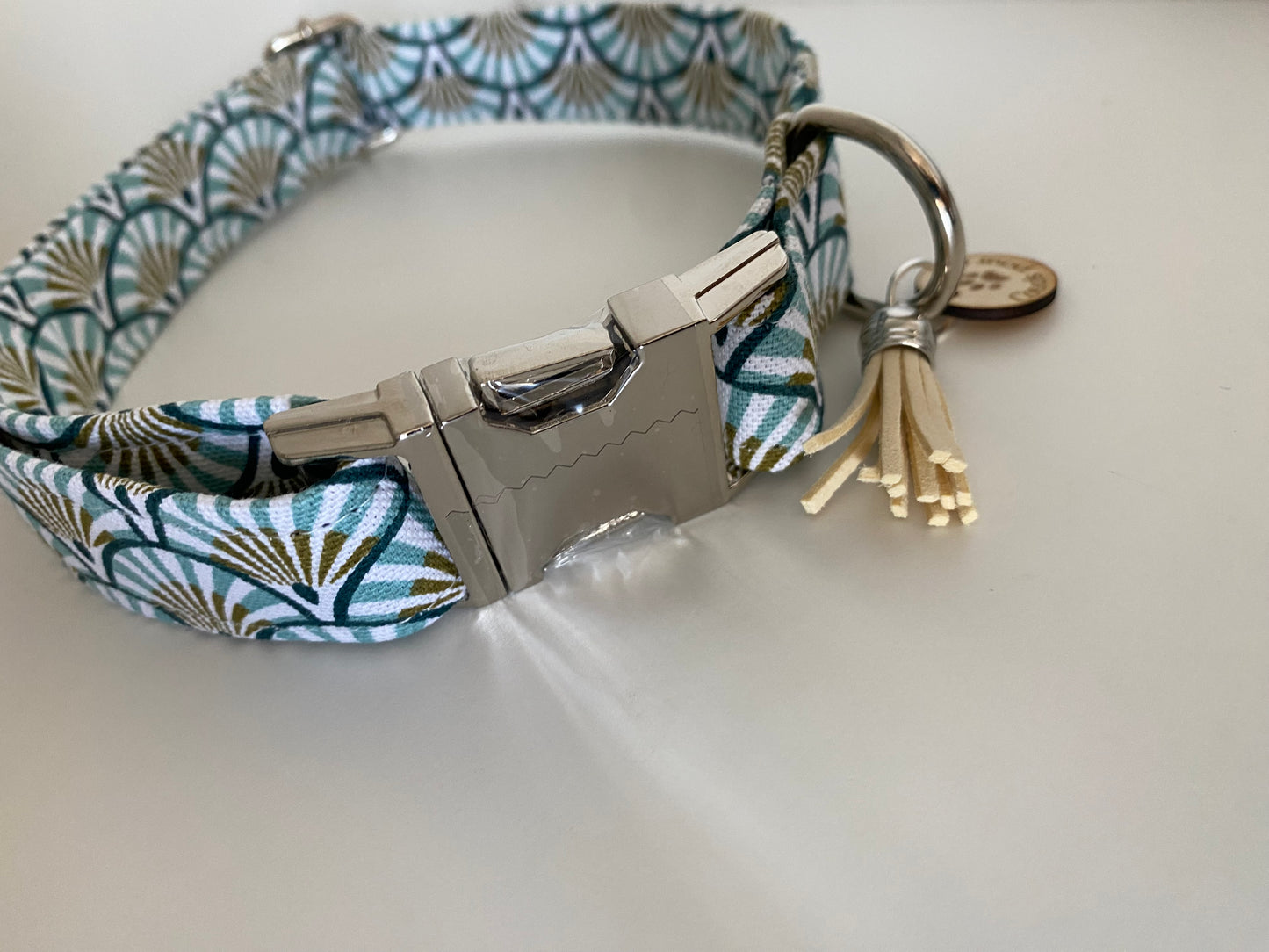 Collier en tissu et sangle pour chien – Réglable et personnalisable éventail bleu ciel et doré