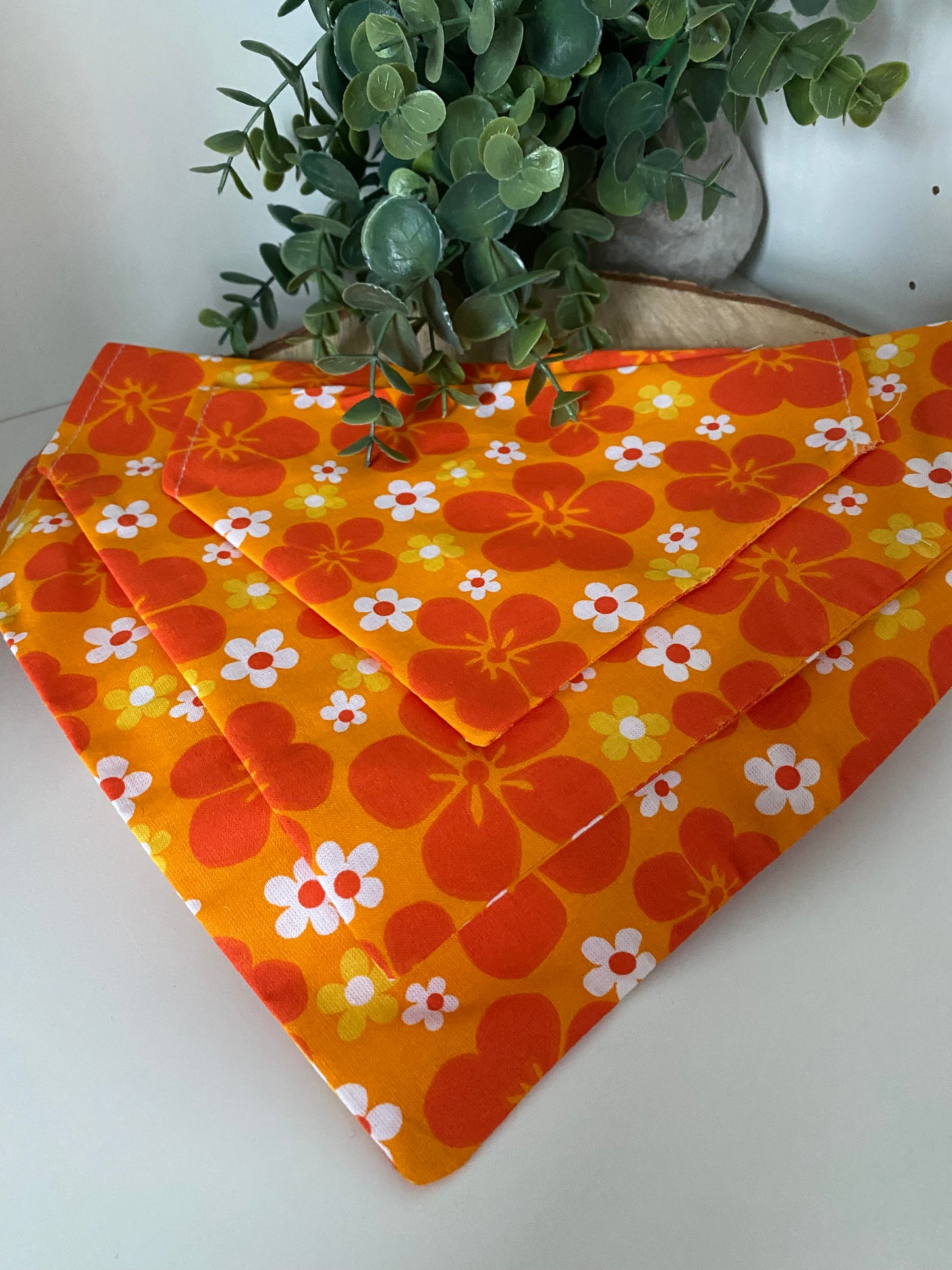 Collier pour chien en tissu – fleurs années 70