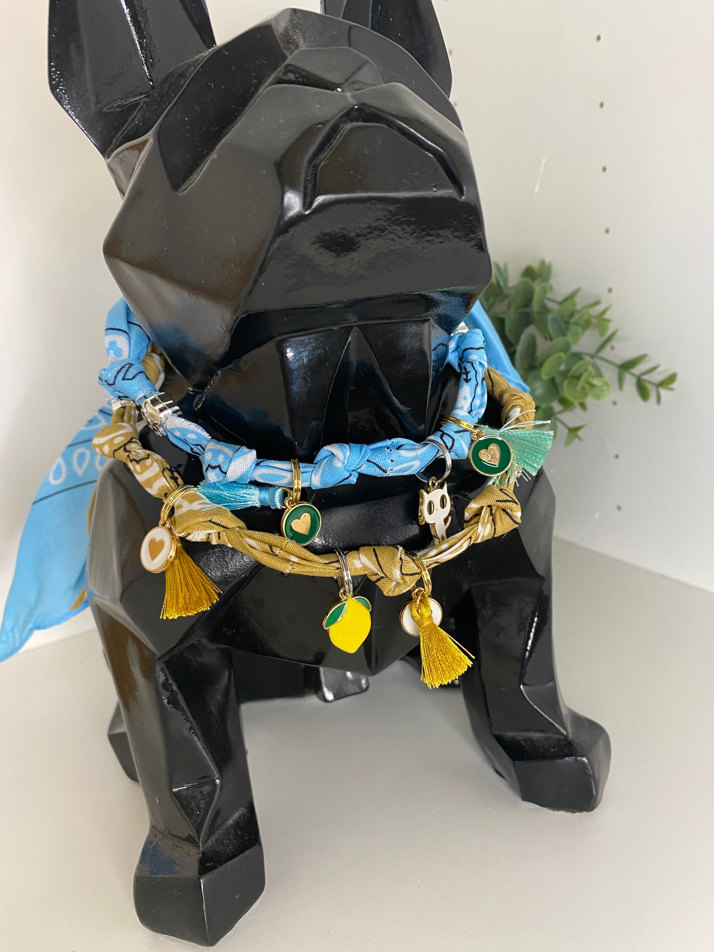 Foulard bandana personnalisé avec breloques & pompons