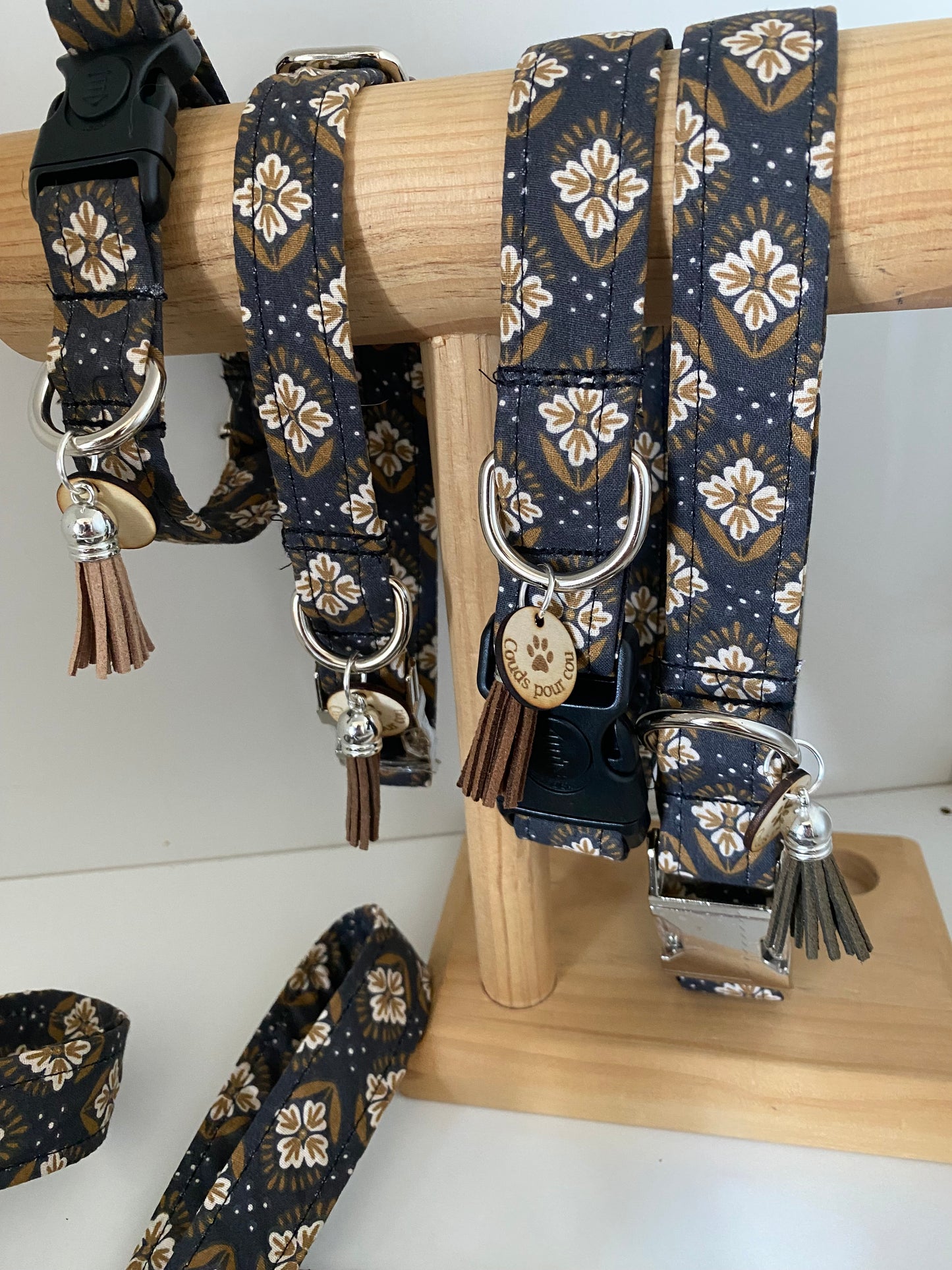 Collier en tissu et sangle pour chien – Réglable et personnalisable le classique