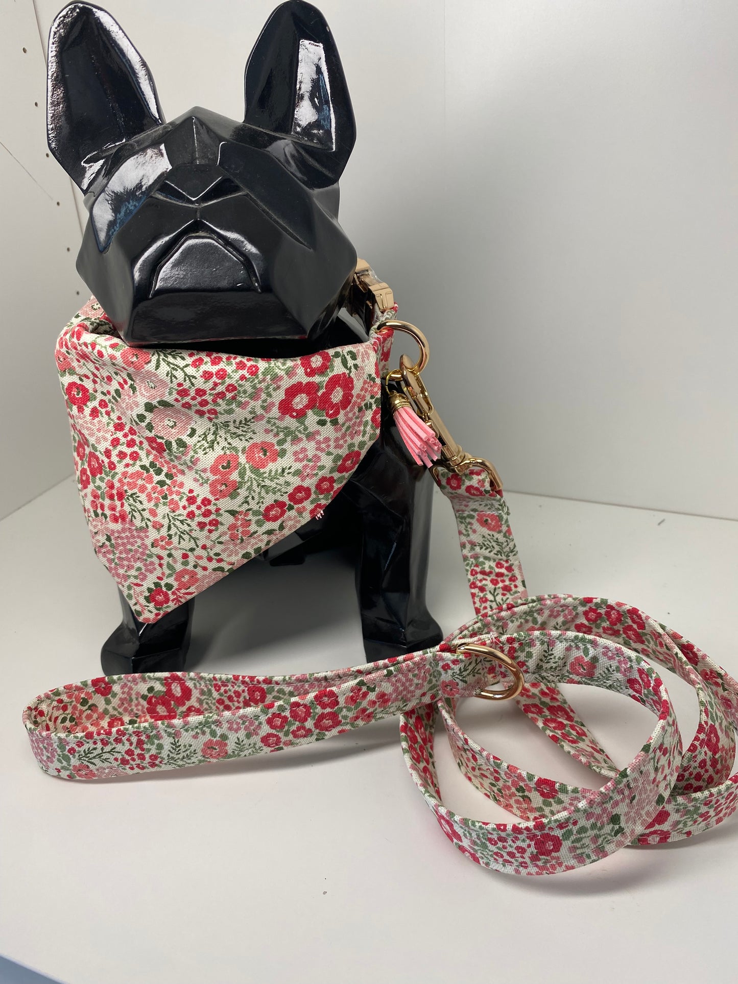 Le Bandana Parfait pour Votre Chien collection violette