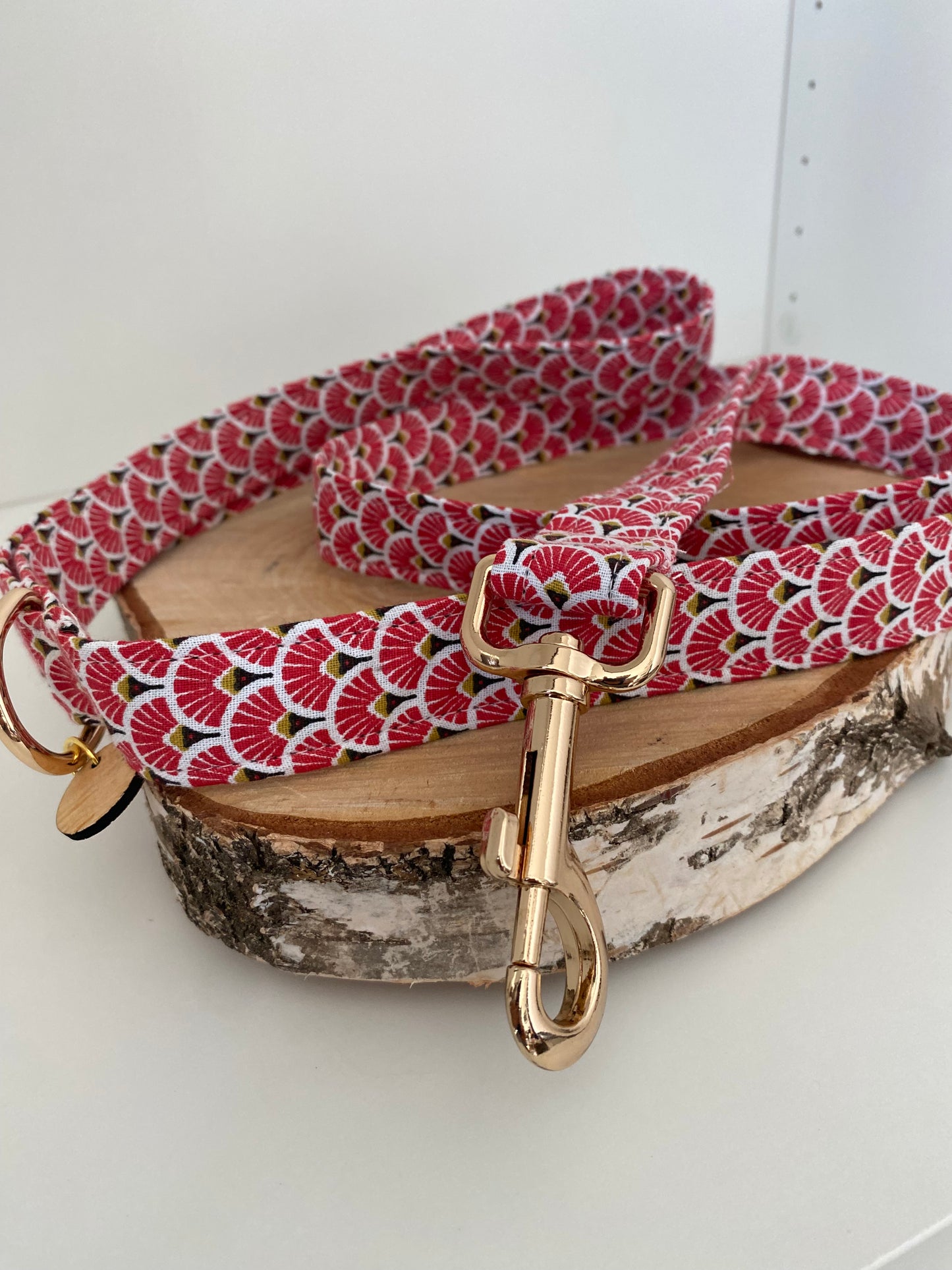 Collier en tissu et sangle pour chien – Réglable et personnalisable collection eventail rouge