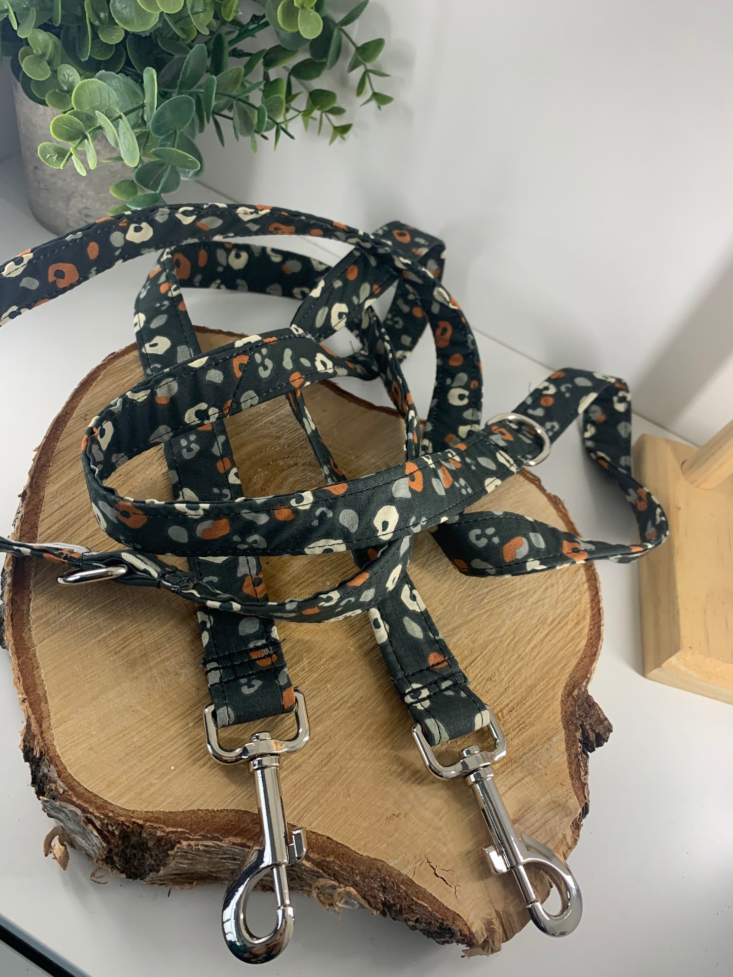 Collier en tissu et sangle pour chien – Réglable et personnalisable collection Opium