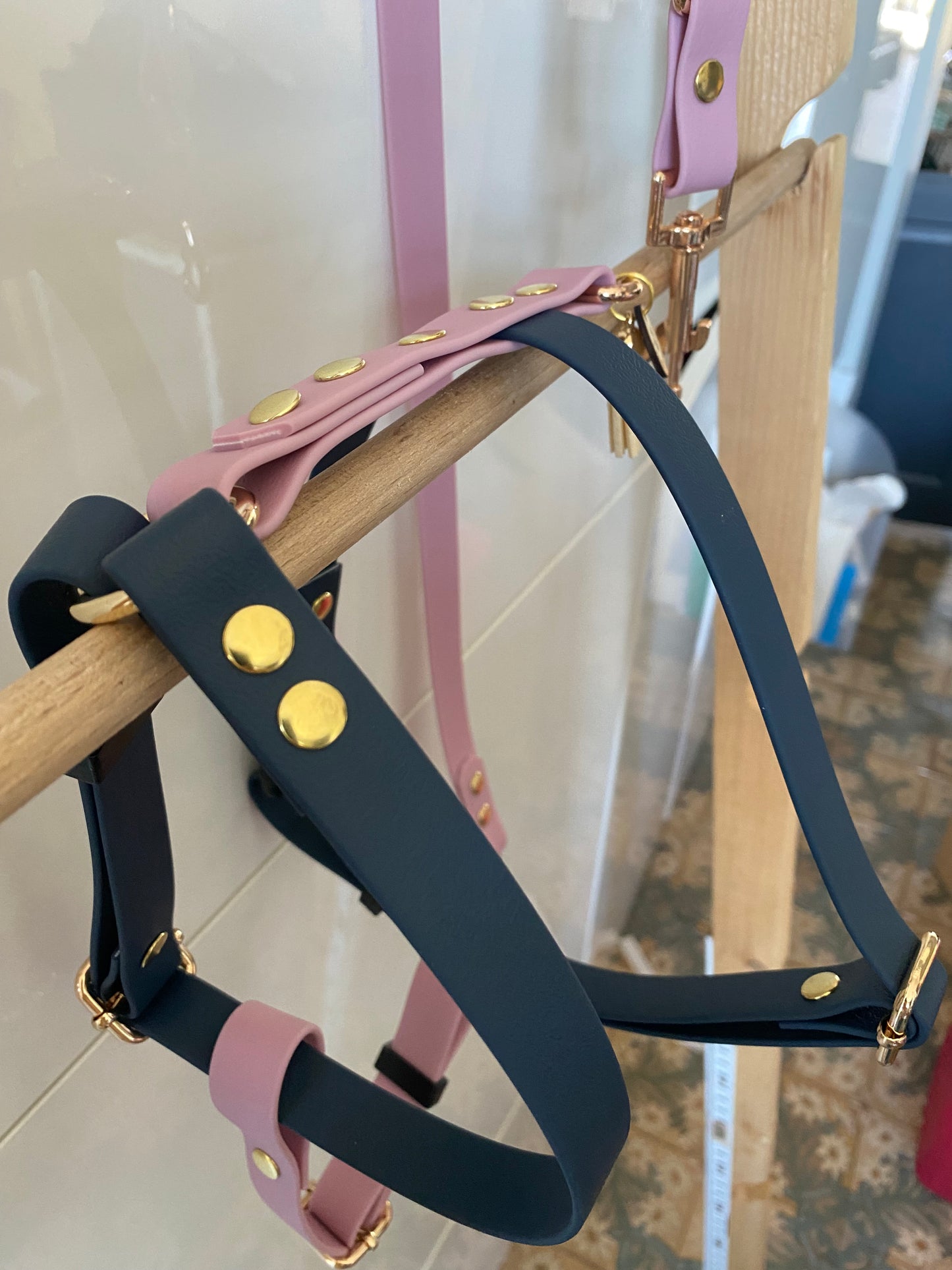 Harnais en H ajustable et imperméable pour chien - marine et parme