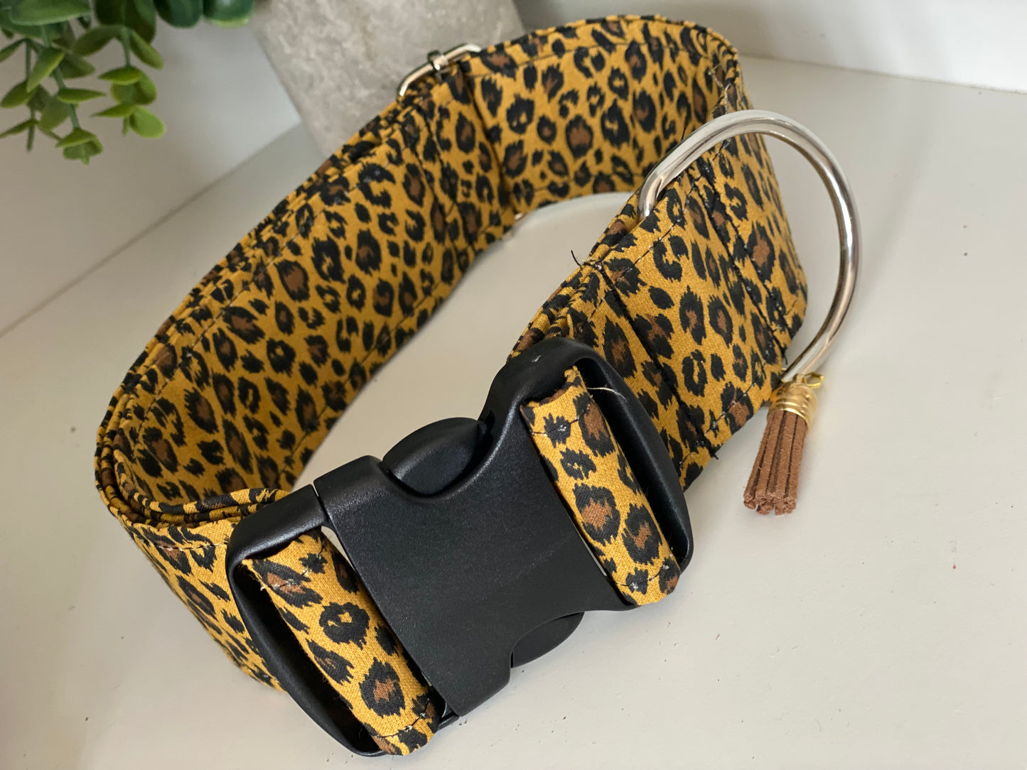 Collier en tissu et sangle pour chien – Réglable et personnalisable collection leopard