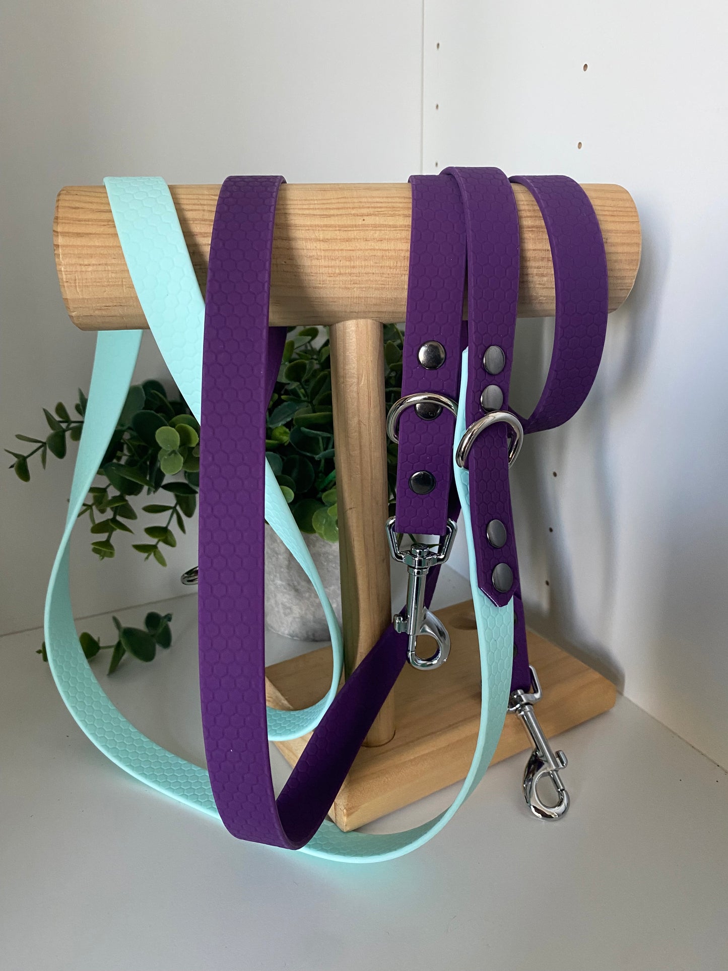 Laisse Mains Libres en Hexa Souple violet et bleu ciel