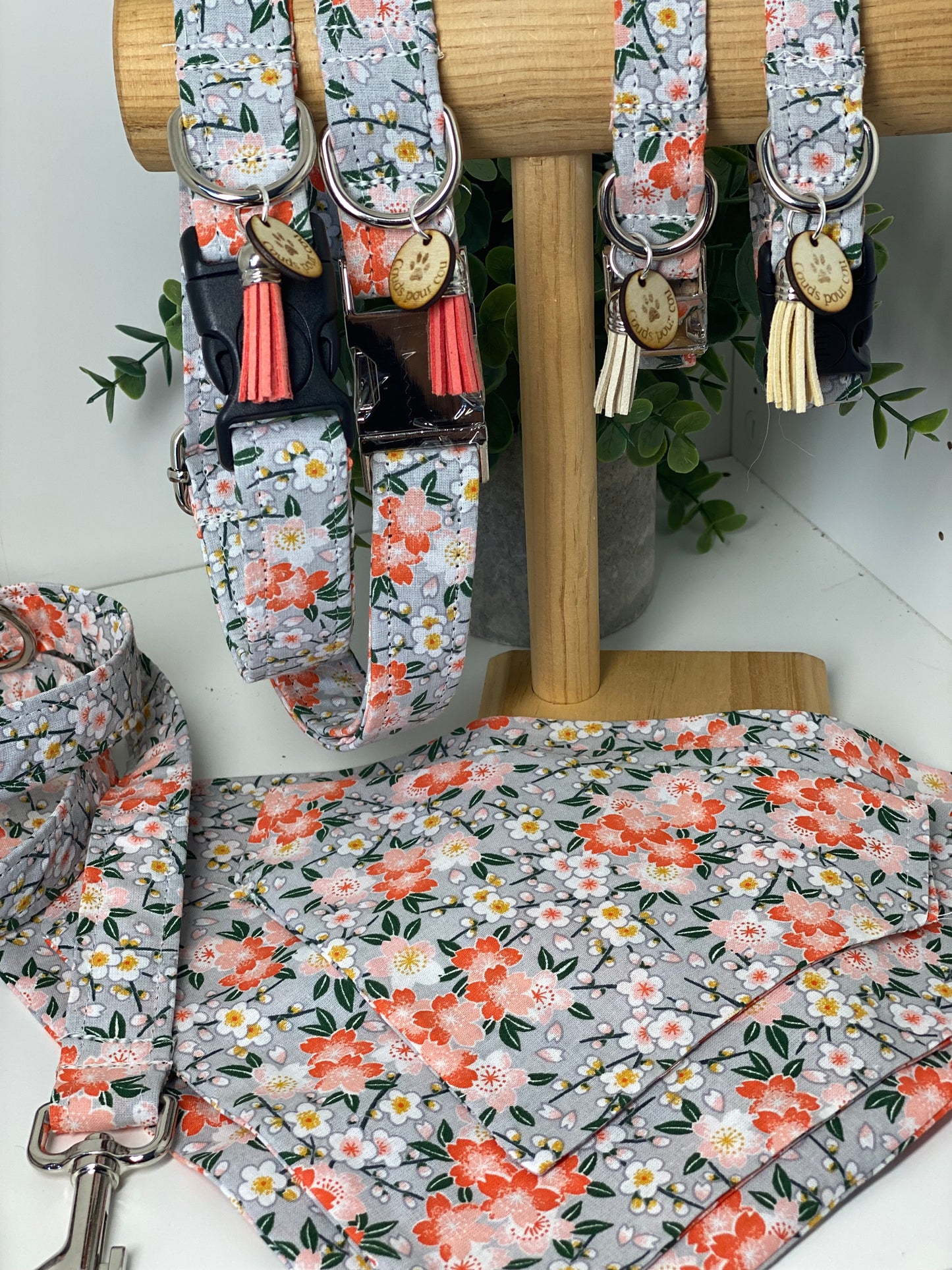 Collier en tissu et sangle pour chien – Réglable et personnalisable