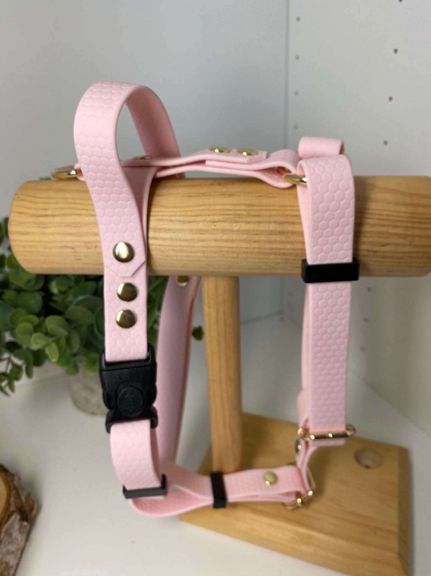 Harnais en H ajustable et imperméable pour chien - rose pale