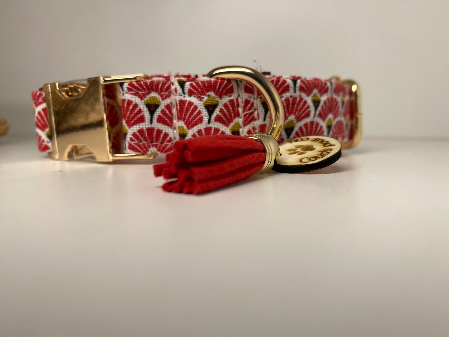 Collier en tissu et sangle pour chien – Réglable et personnalisable collection eventail rouge