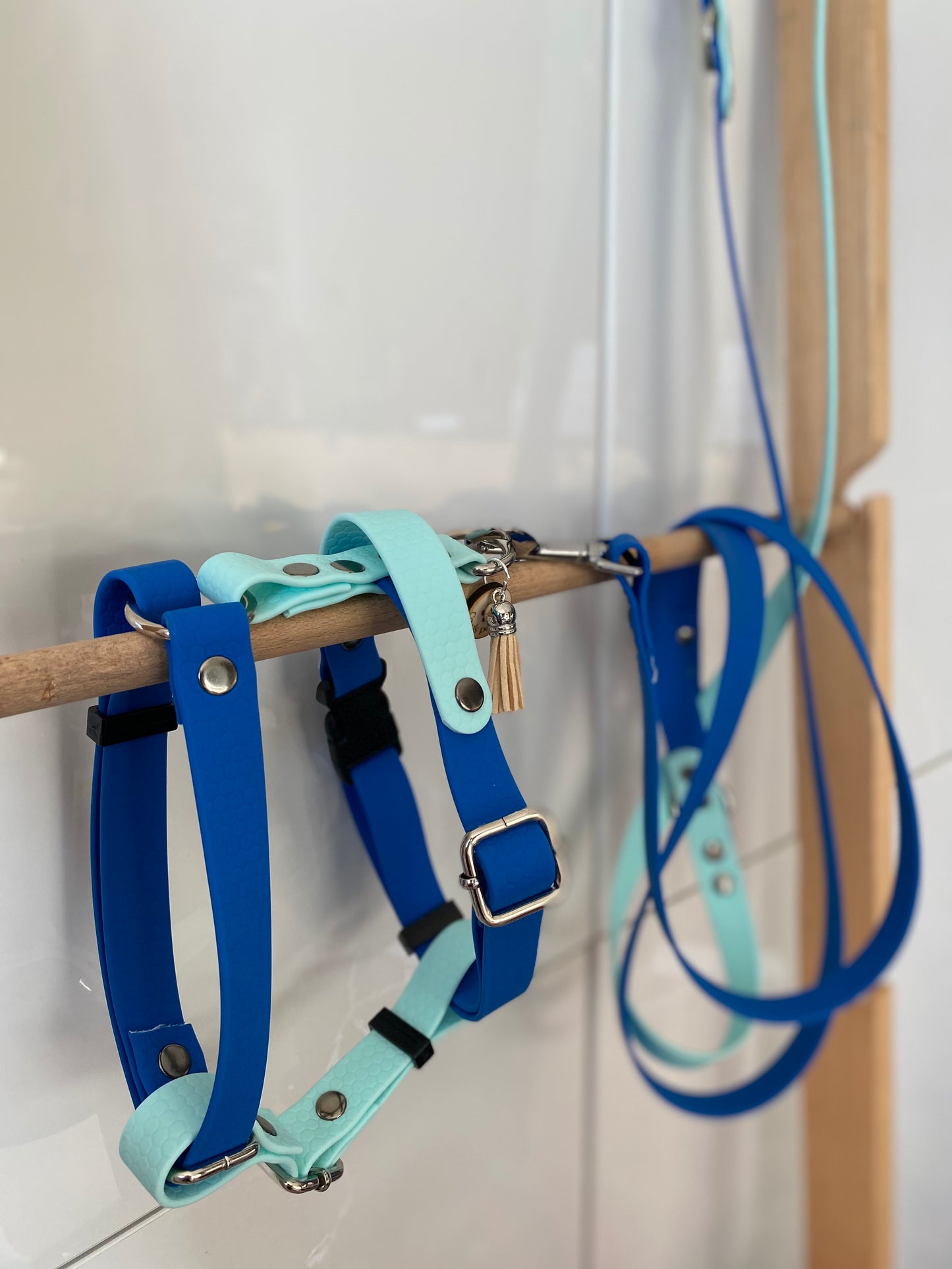 Harnais en H ajustable et imperméable pour chien - électrique , bleu ciel