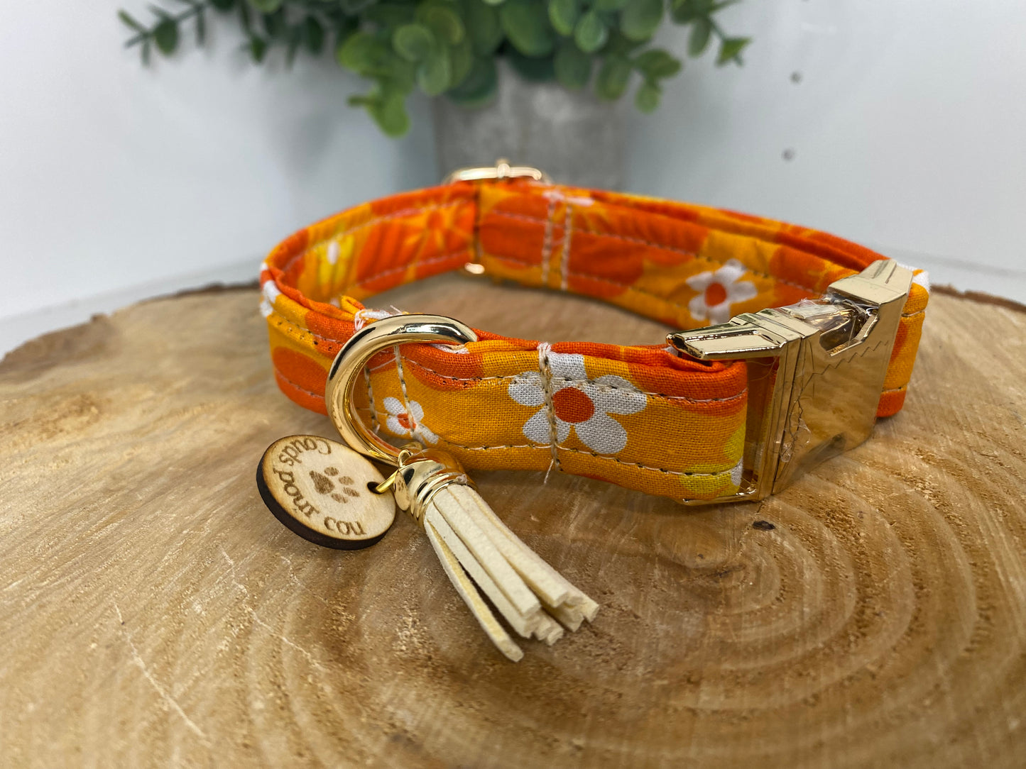 Collier pour chien en tissu – fleurs années 70