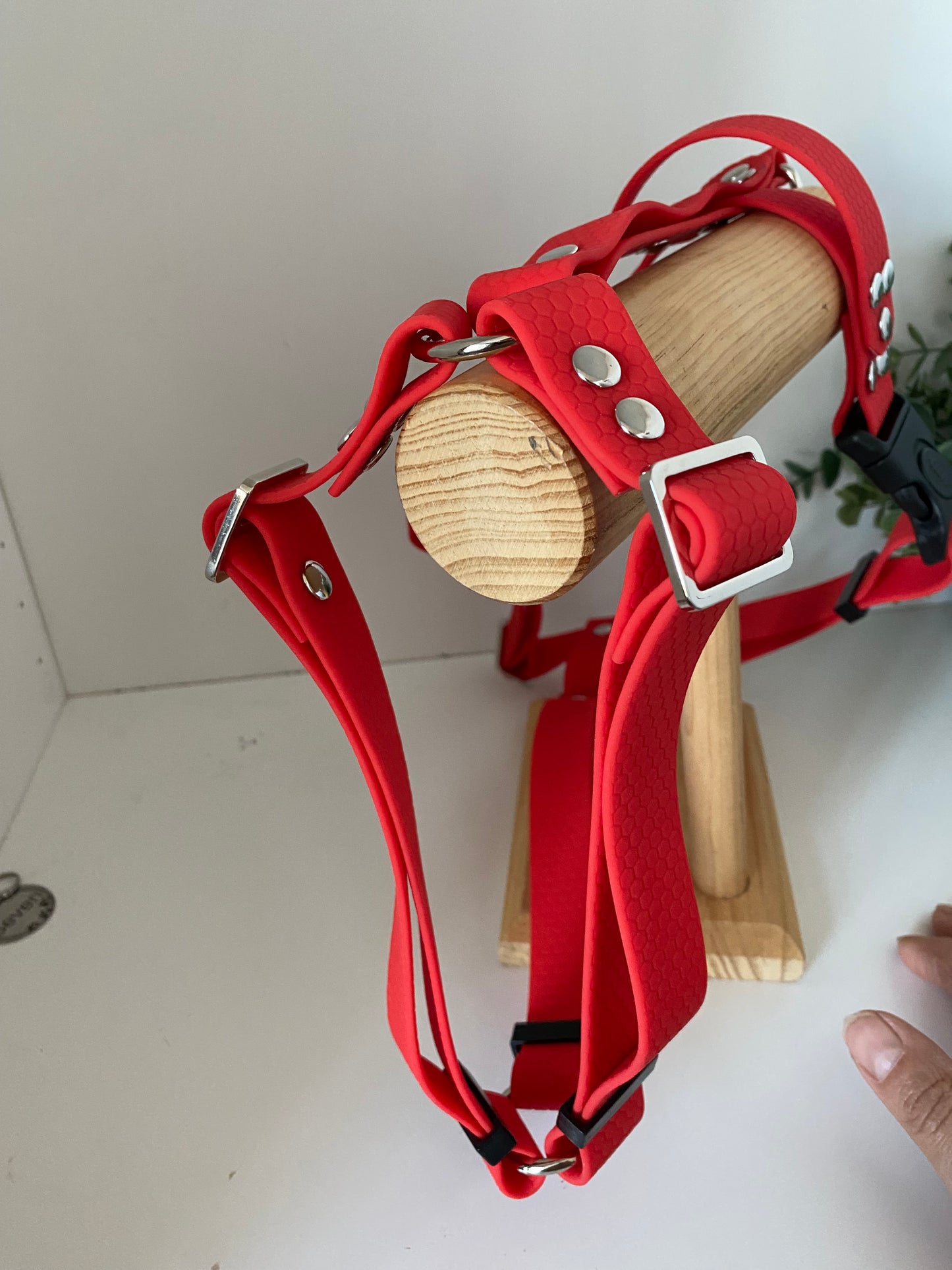 Harnais en H ajustable et imperméable pour chien rouge