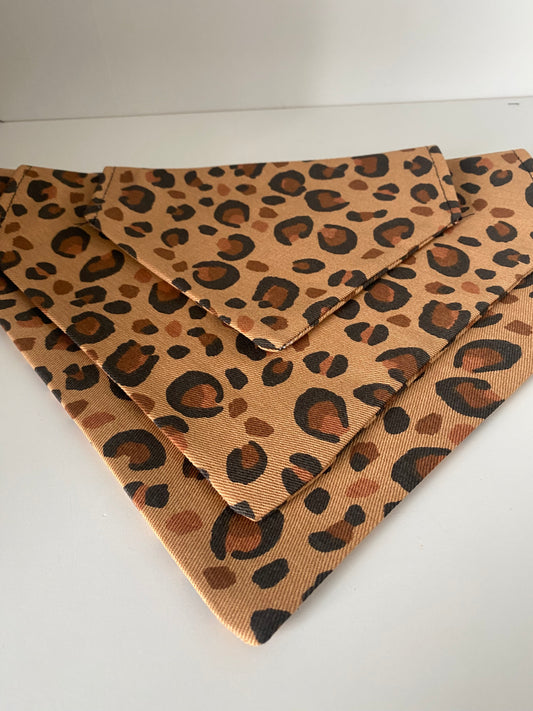 Bandana pour chien fait main – Léopard