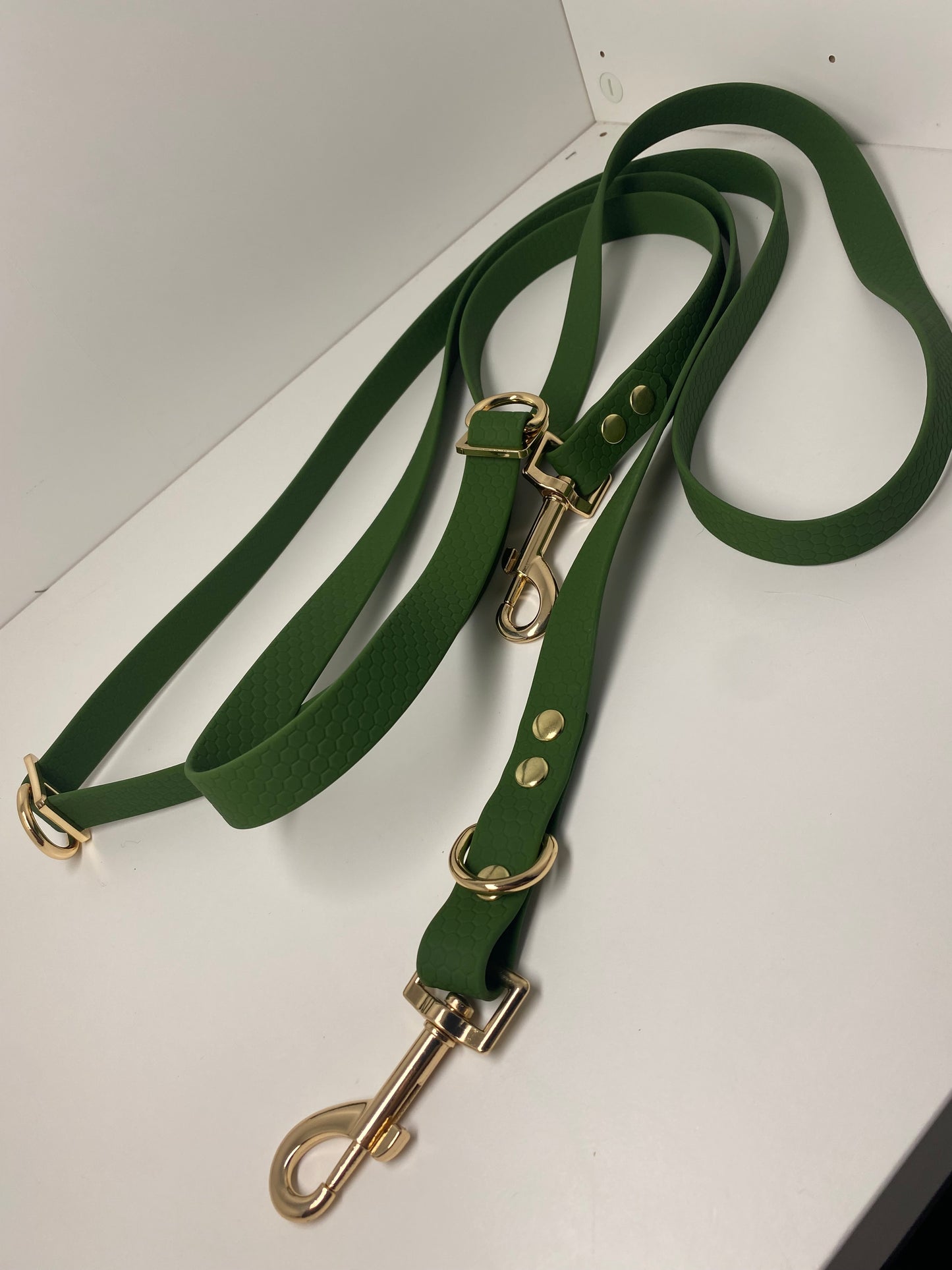 Laisse Mains Libres en Hexa Souple olive