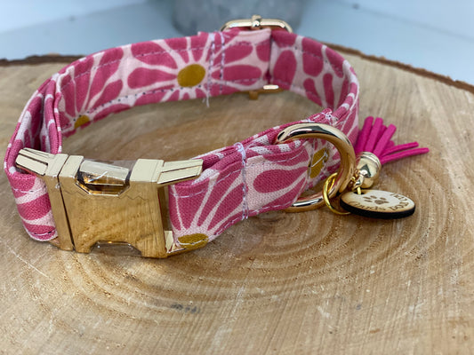 Collier pour chien en tissu – marguerites roses