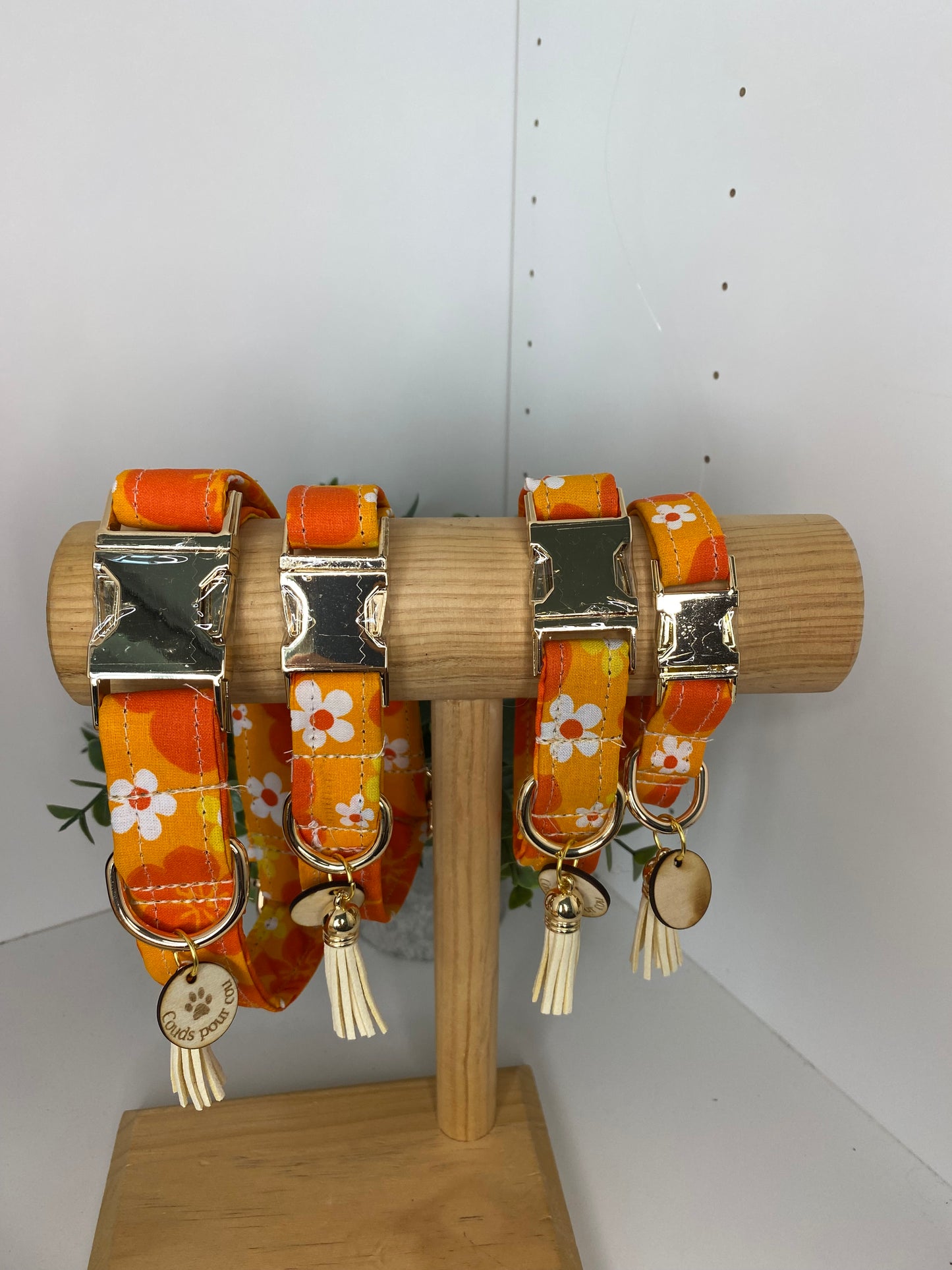 Collier pour chien en tissu – fleurs années 70