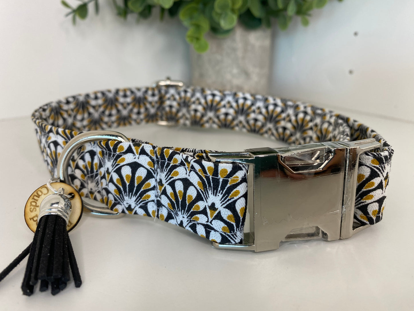 Collier pour chien en tissu “essio » Réglable & personnalisable