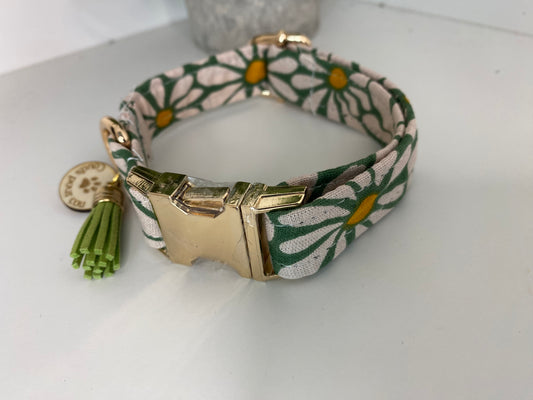 Collier pour chien en tissu – Marguerites vertes