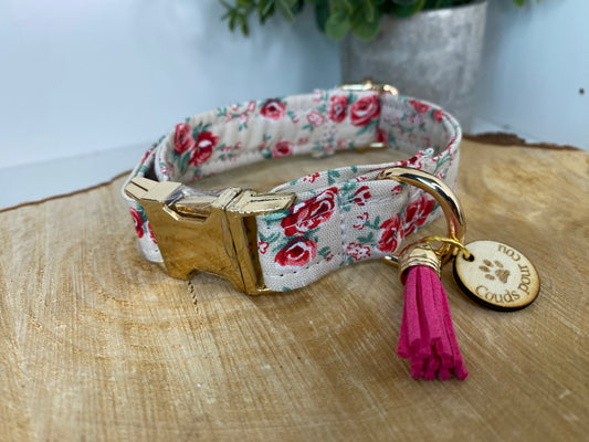 Collier pour chien en tissu – Les roses