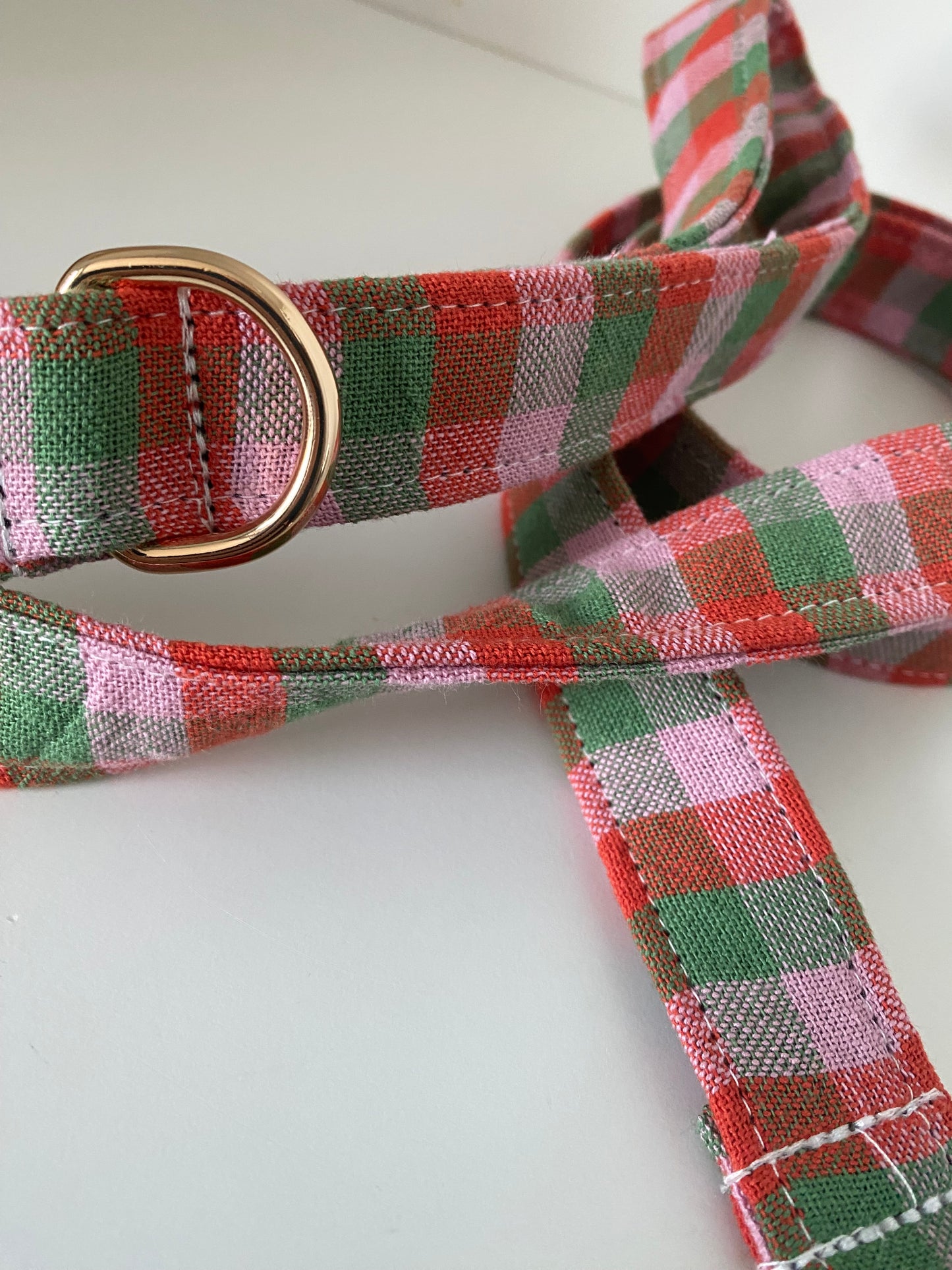 Collier réglable carreaux rose vert