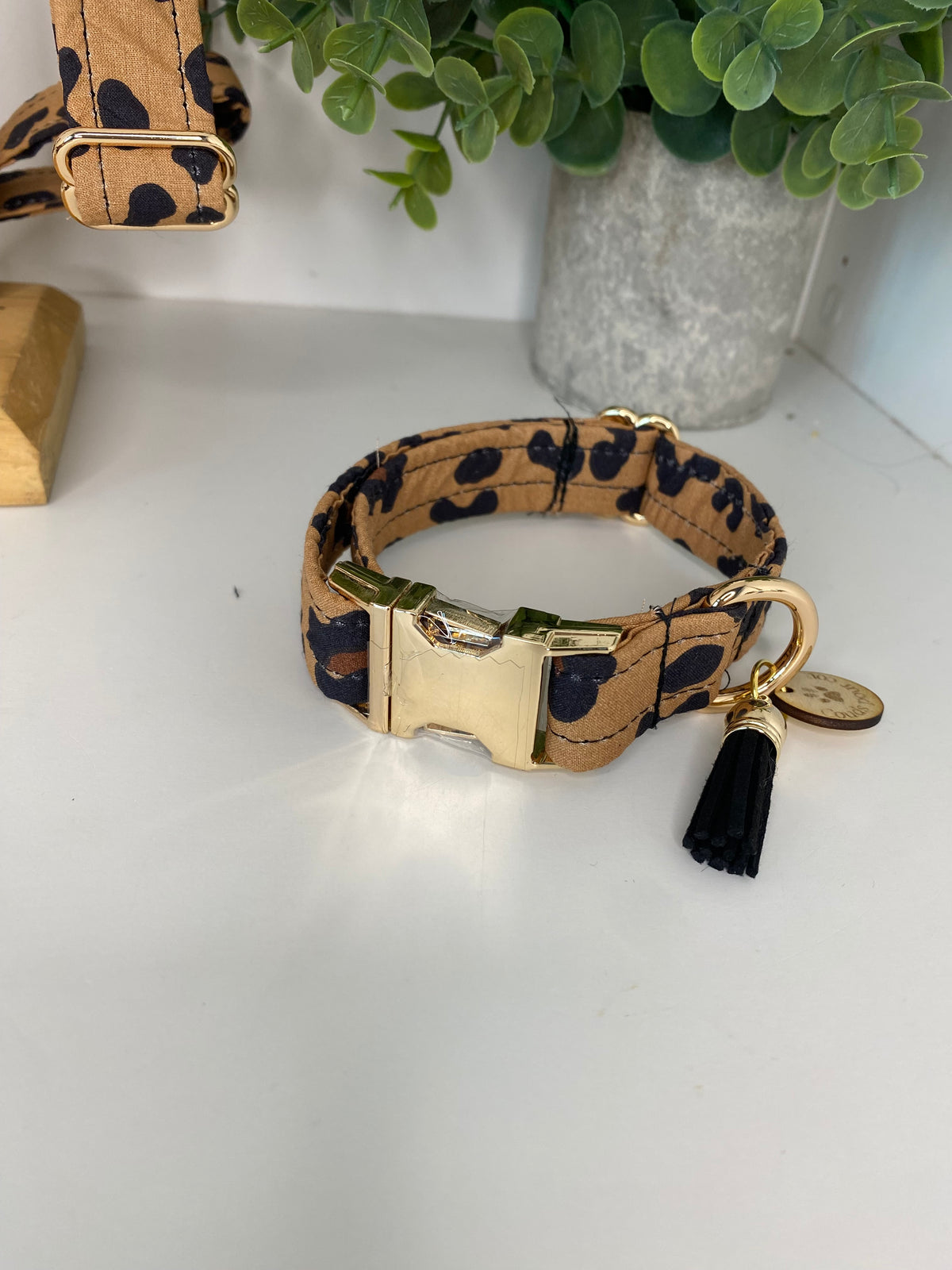 Collier en tissu et sangle pour chien – Réglable et personnalisable collection leopard