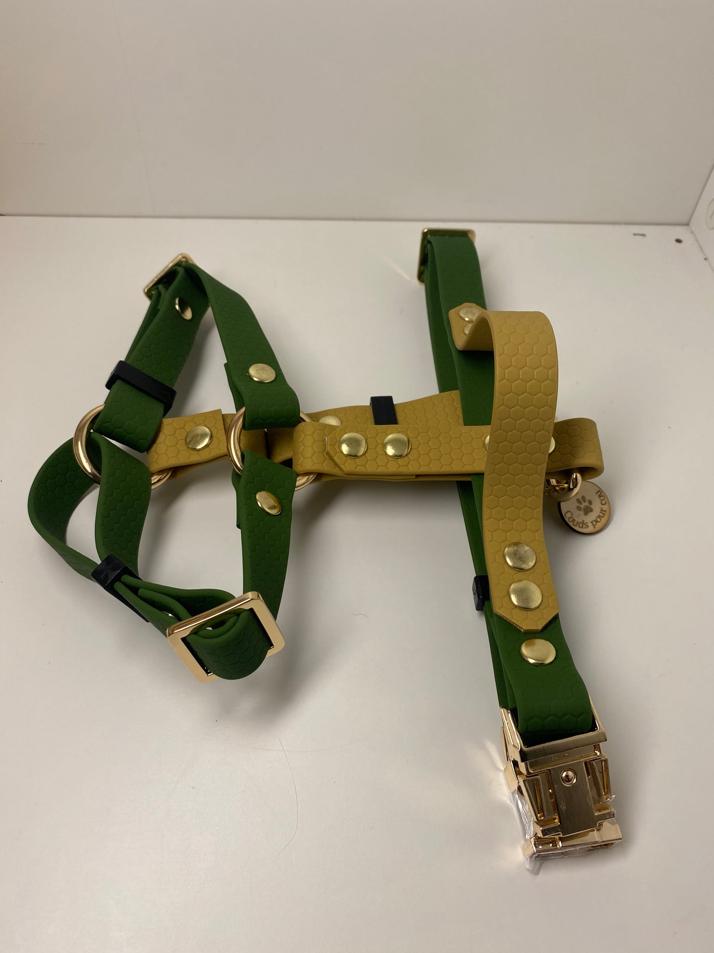 Harnais imperméable en hexa olive et doré