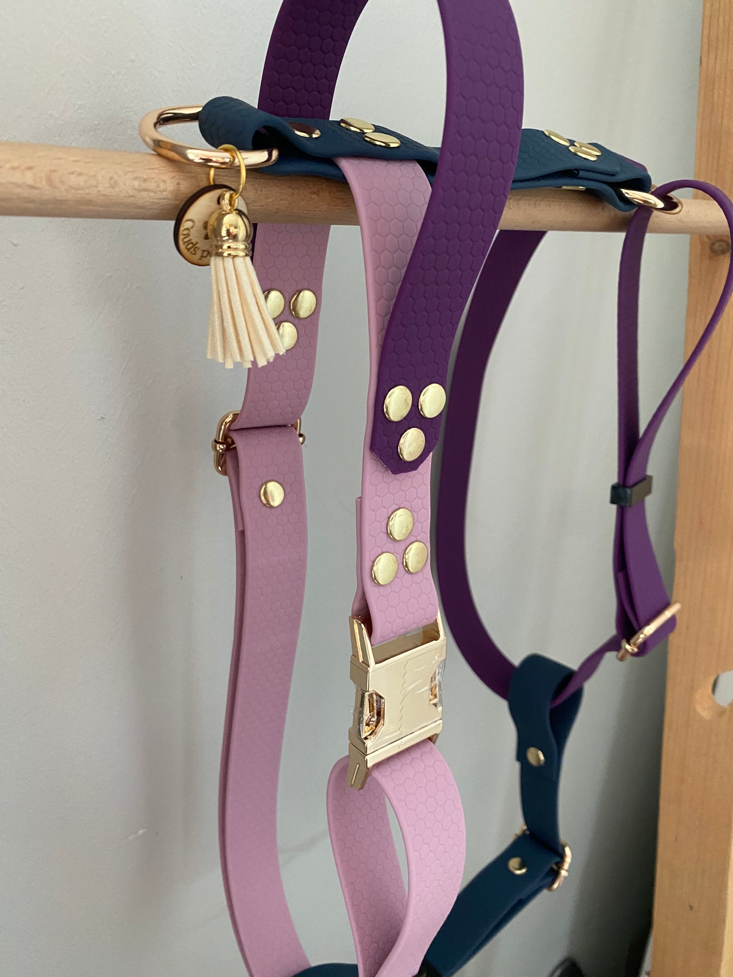 Harnais en H ajustable et imperméable pour chien marine, parme et violet