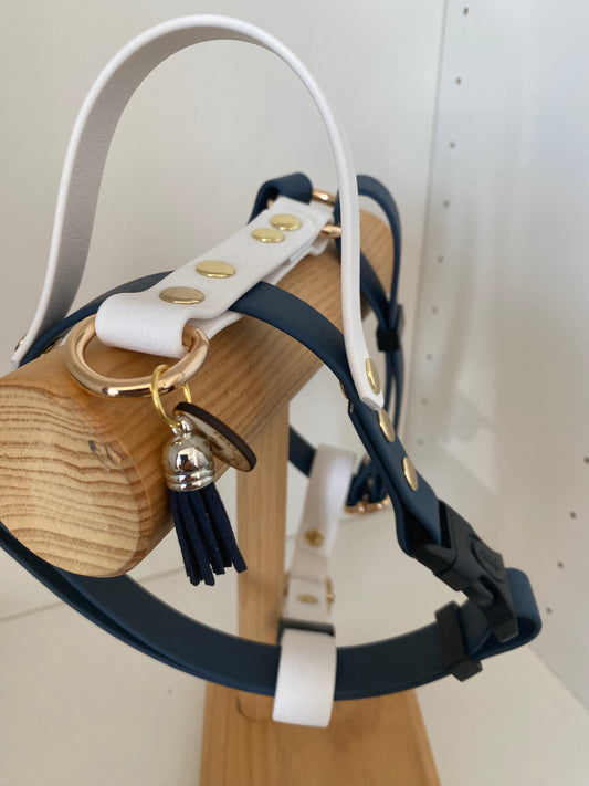 Harnais en H ajustable et imperméable pour chien -marine et blanc