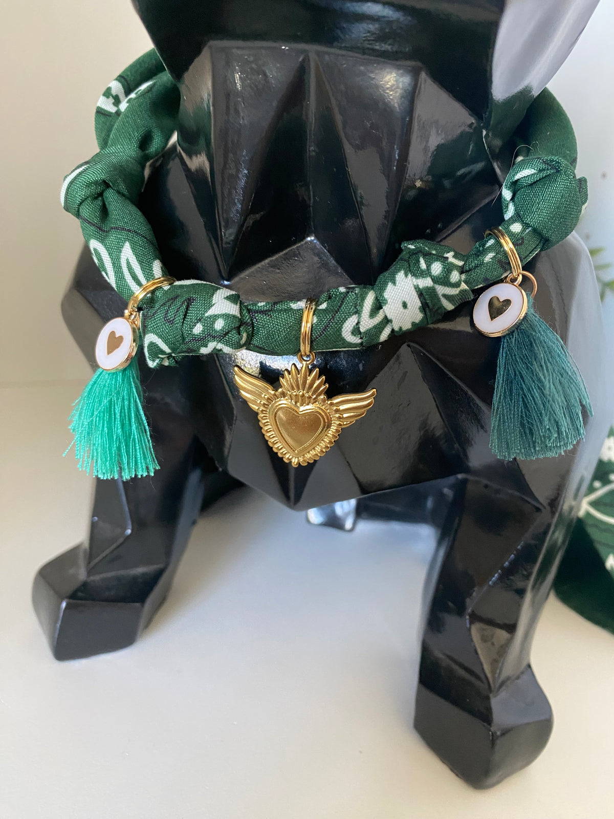 Foulard bandana personnalisé avec breloques & pompons ex voto