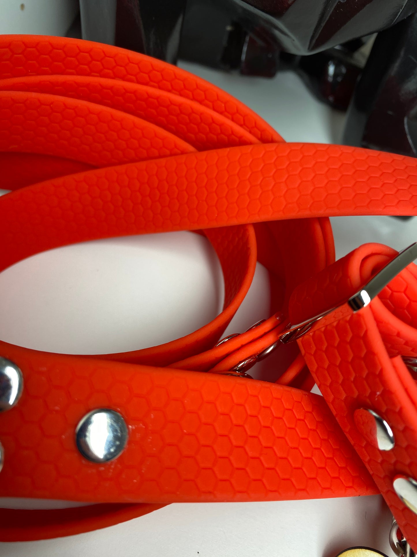 Collier réglable hexa rouge avec ou sans laisse