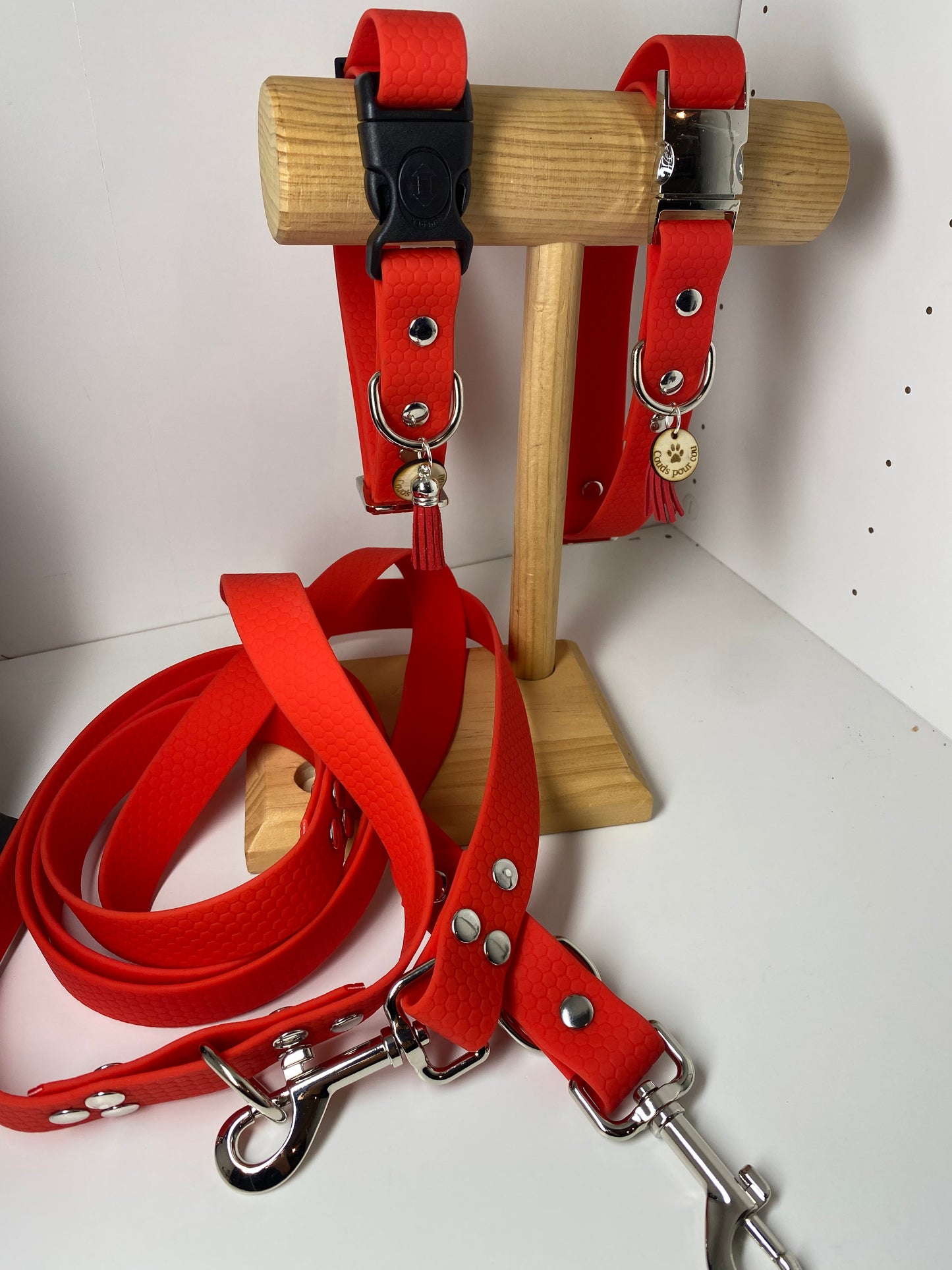 Collier réglable hexa rouge avec ou sans laisse