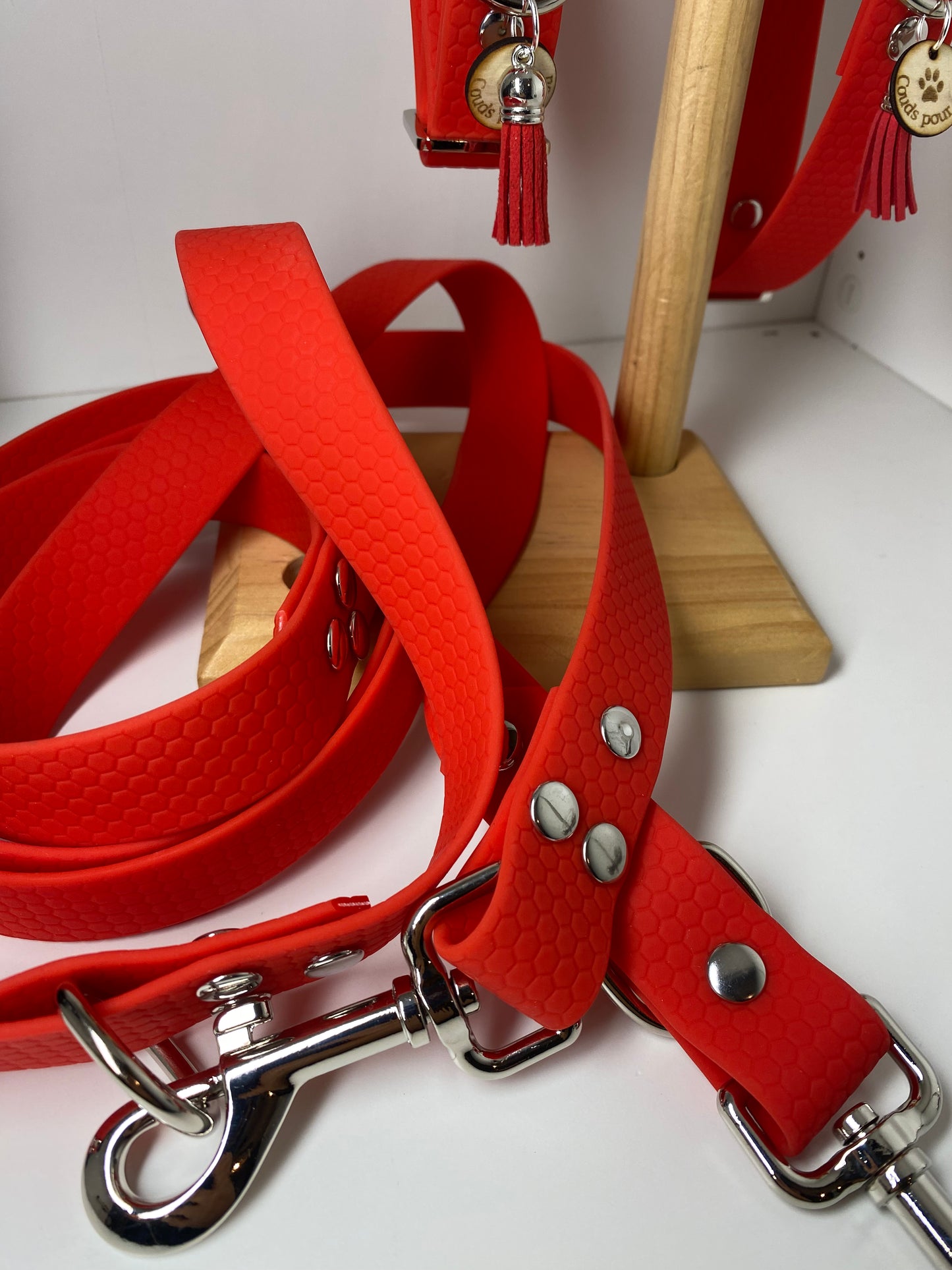 Collier réglable hexa rouge avec ou sans laisse