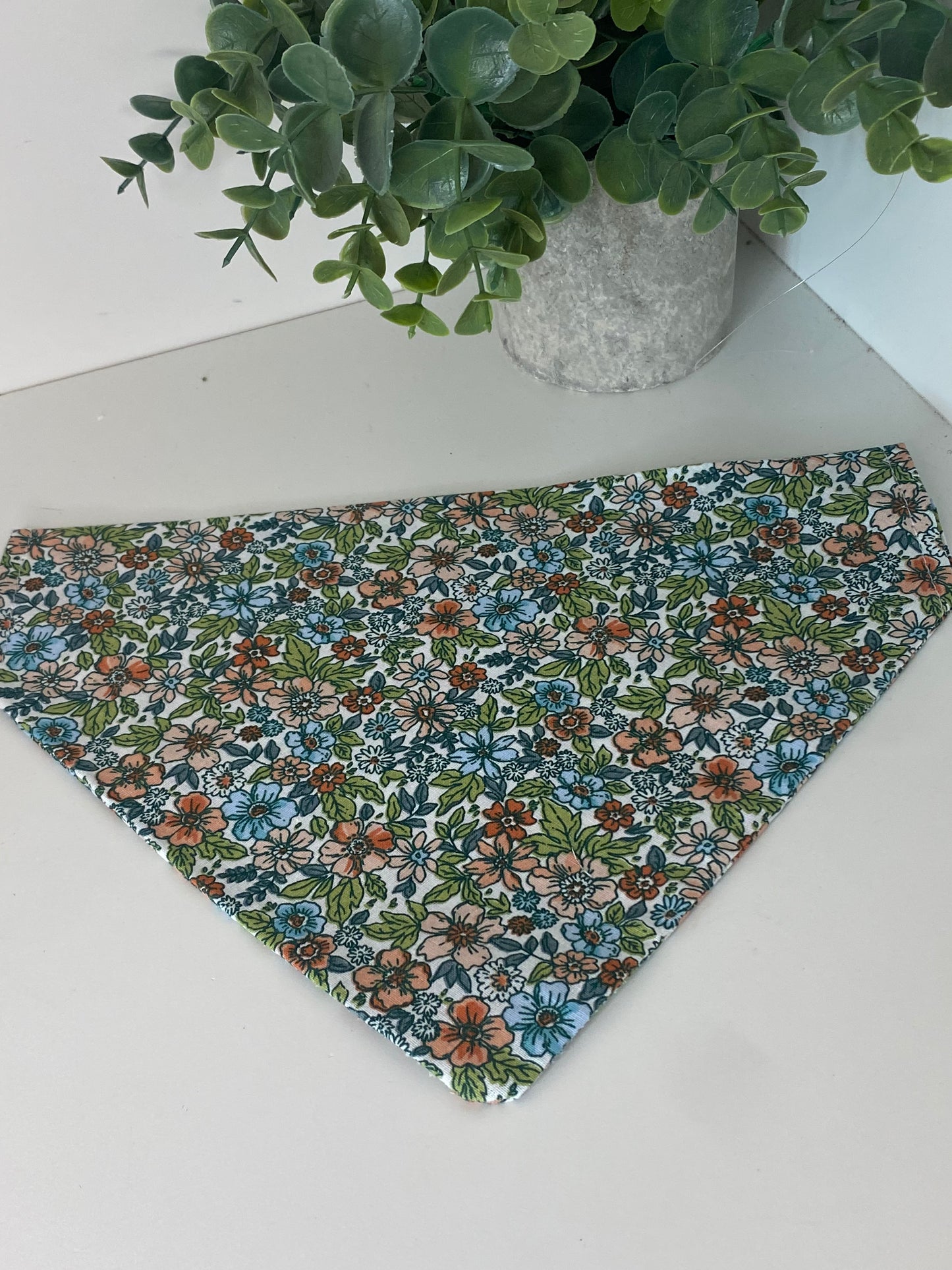 Bandana fleuri bleu ciel