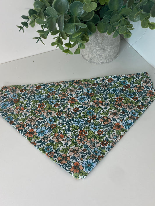 Bandana fleuri bleu ciel